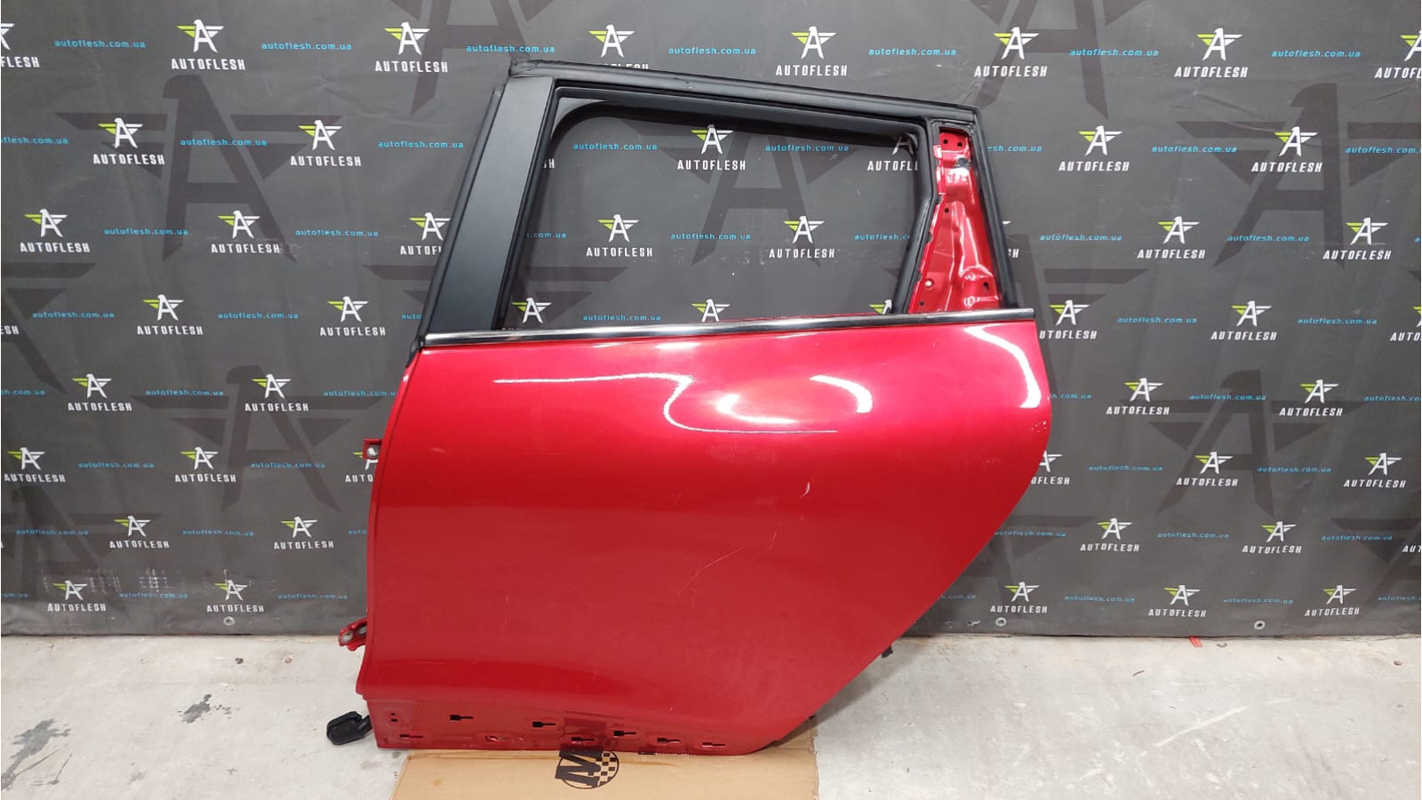 Дверь задняя левая 821016403R, 821016736R, 821536874R, код краски: TENNP Renault CLIO 4 GRANDTOUR бу Дверь задняя левая 821016403R, 821016736R, 821536874R, код краски: TENNP Renault CLIO 4 GRANDTOUR бу